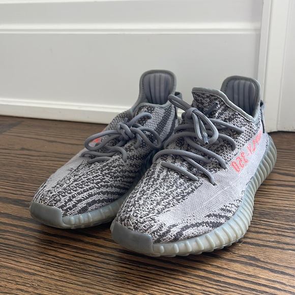 yeezy size 9.5 grey with red - Picture 1 of 1